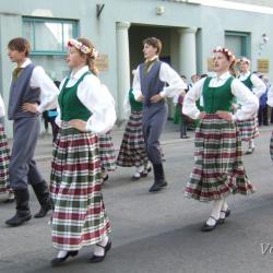 Valkas – Valgas dvīņu pilsētu festivāls, ielu svētki “No polkas līdz rokam”