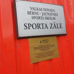 Valkas novada BJSS skolai atjaunota sporta zāle