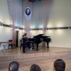 J.Cimzes Valkas Mūzikas skolu audzēķņu koncerts bērnudārzu vecāko grupiņu bērniem 
